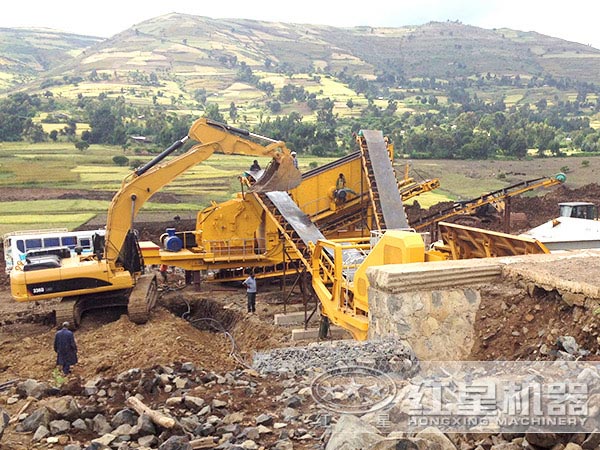 移動(dòng)破碎站旅游扶貧工作現(xiàn)場(chǎng)